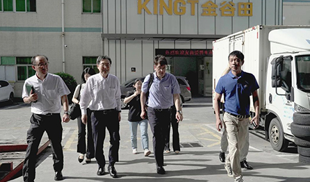 合作引领，创印未来！爱普生董事长一行到访和记官方网站！